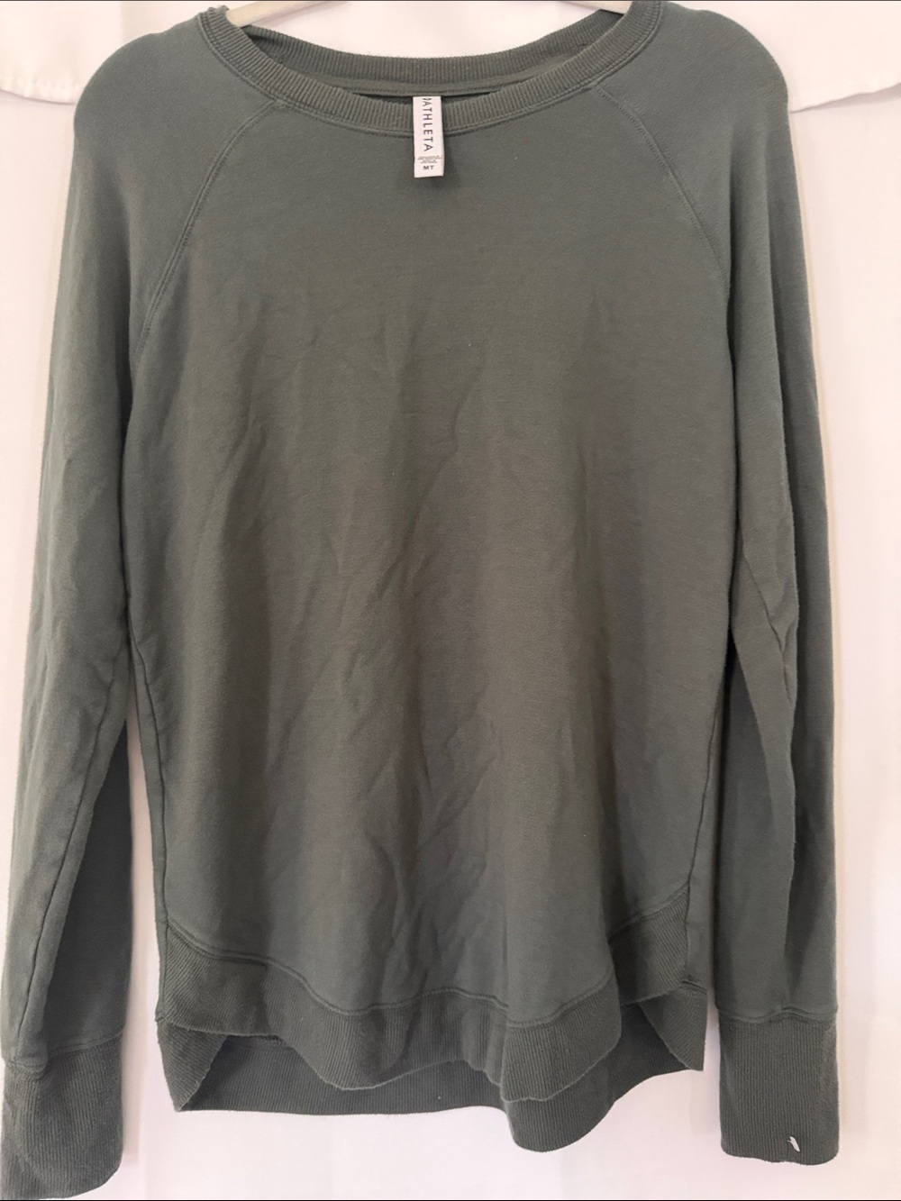 Athleta Men's Crewneck Sweatshirt in Olive